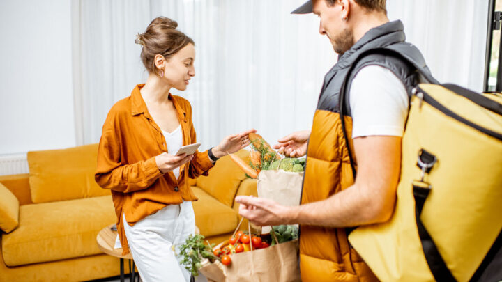 Où faire ses courses en ligne avec une livraison à domicile ?